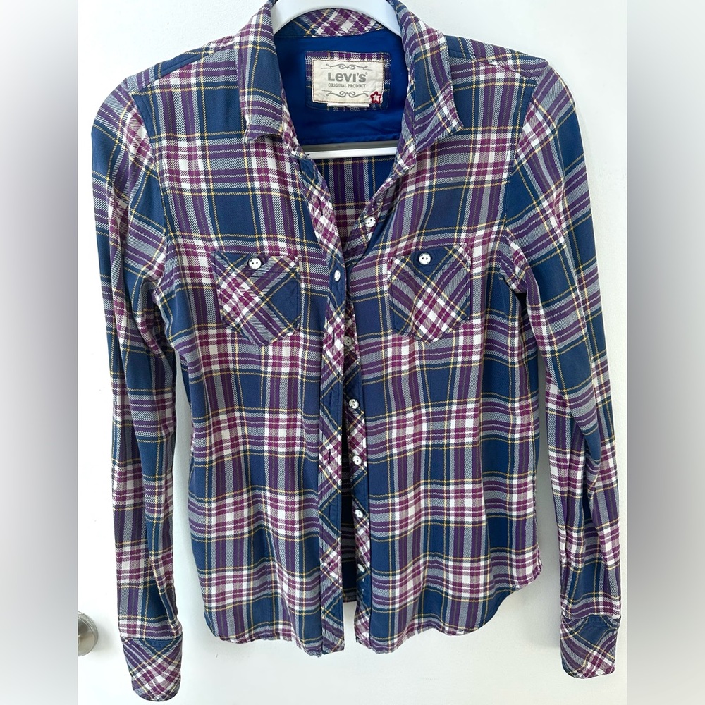 Levi’s plaid cotton shirt
